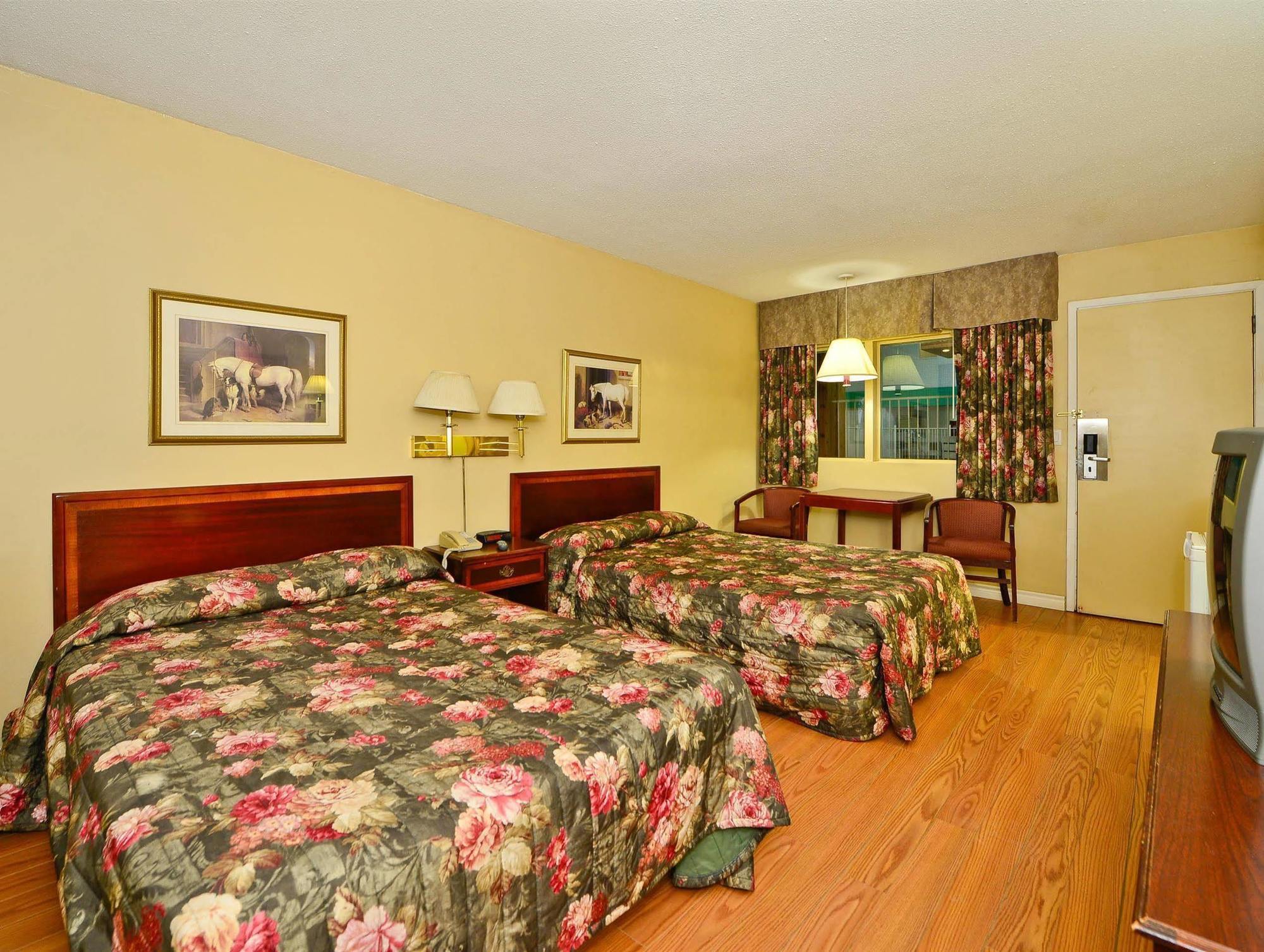 Best Value Inn&Suites Parry Sound Exterior foto