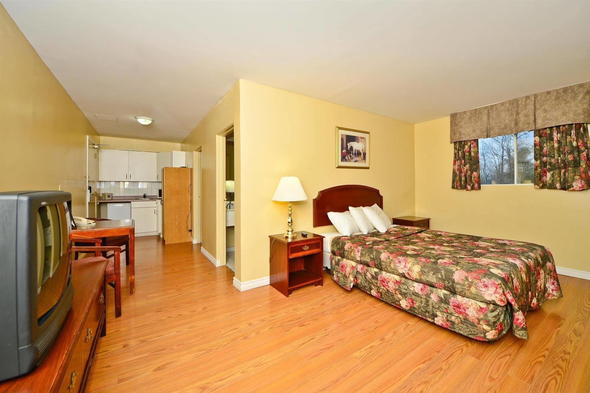 Best Value Inn&Suites Parry Sound Exterior foto